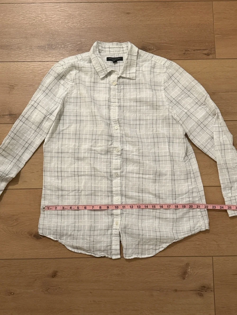 Banana Republic White and Light Gray Plaid Linen-Blend Button Down Shirt